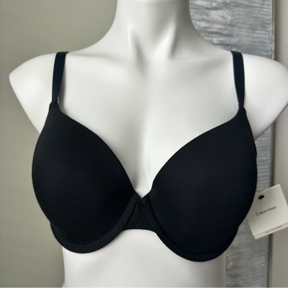 Calvin Klein Lightly Lined Demi Black Bra Size 38C